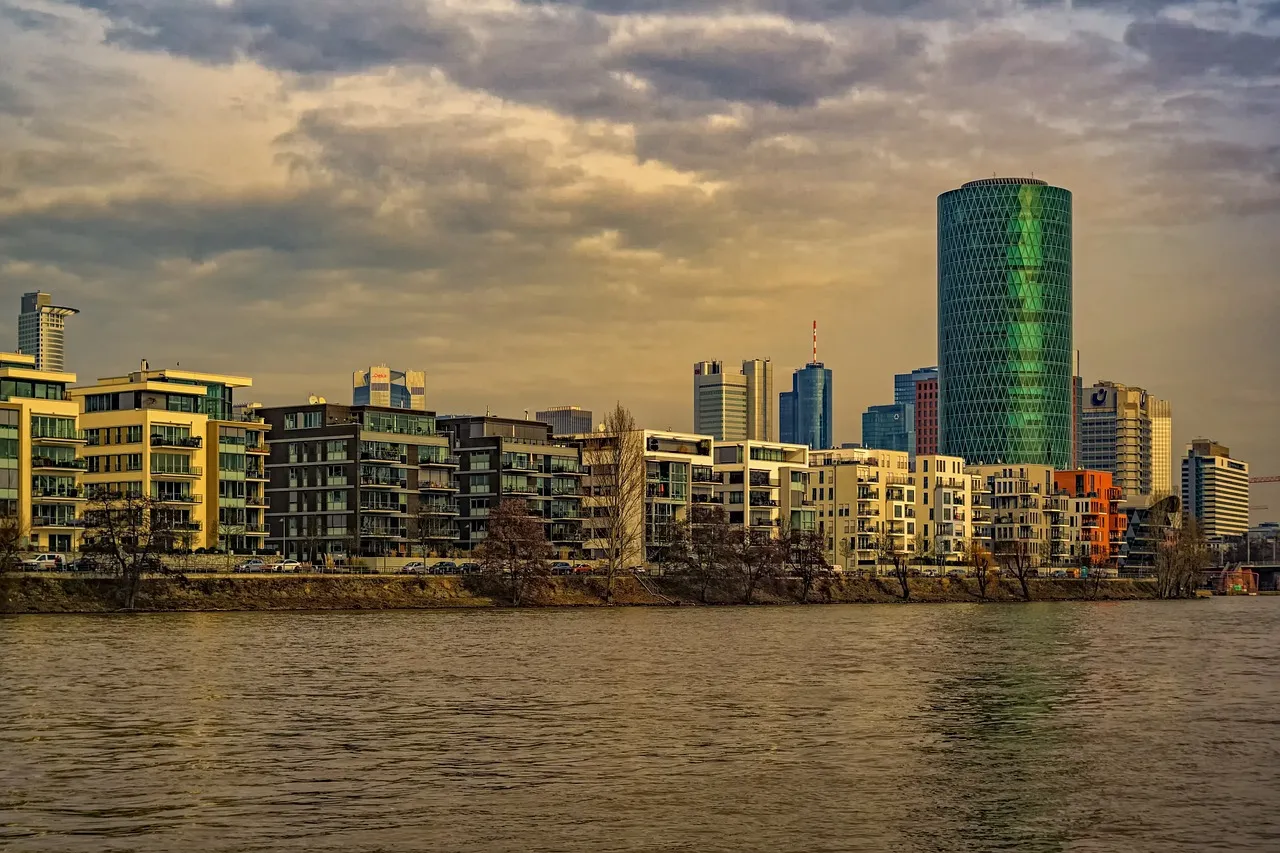 optimizaciya-energoeffektivnosti-zhilyh-pomeshcheniy-integraciya-tehnologiy-ventilyacii-i-upravleniya-teplom